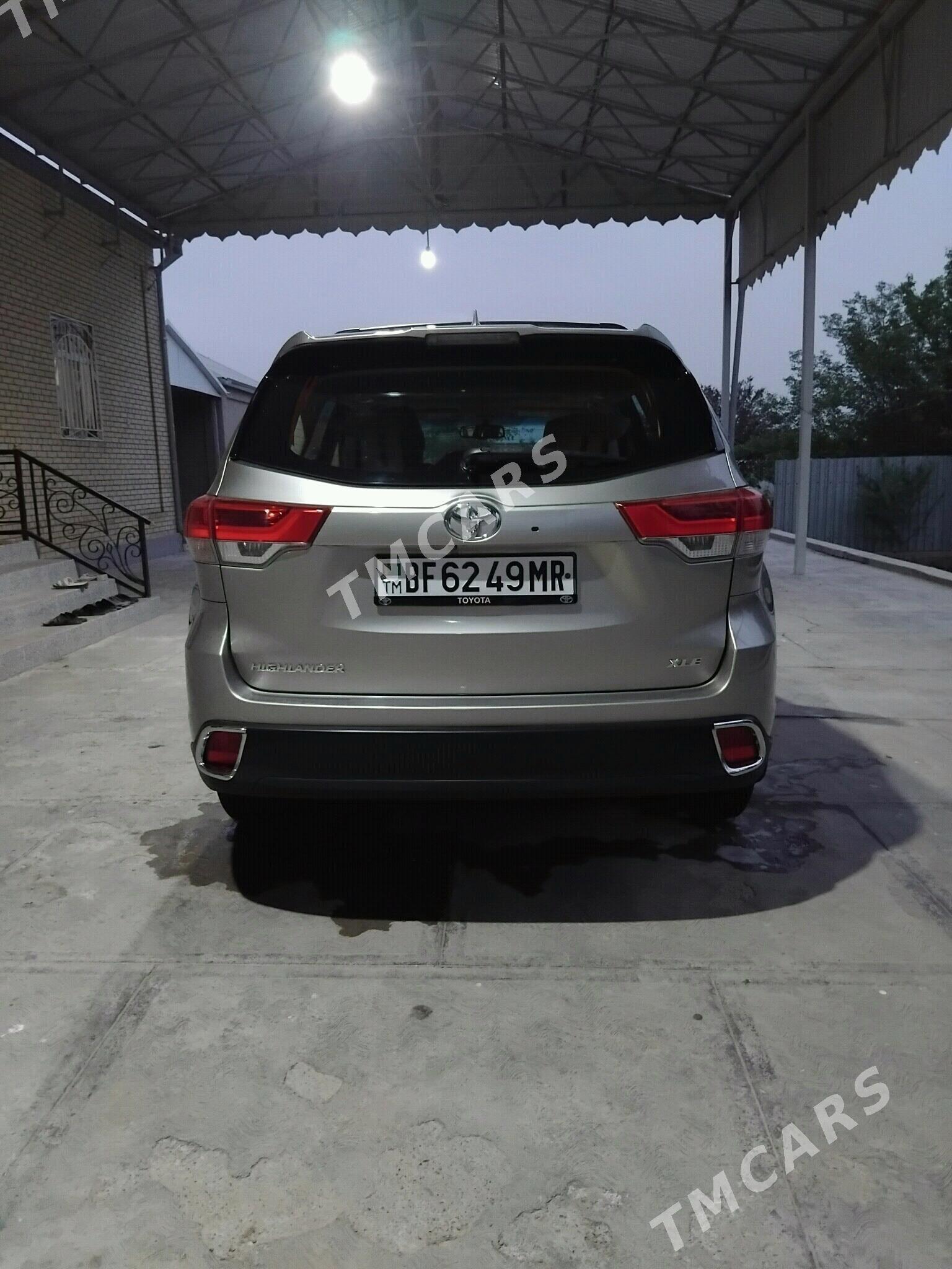 Toyota Highlander 2015 - 360 000 TMT - Sakarçäge - img 5