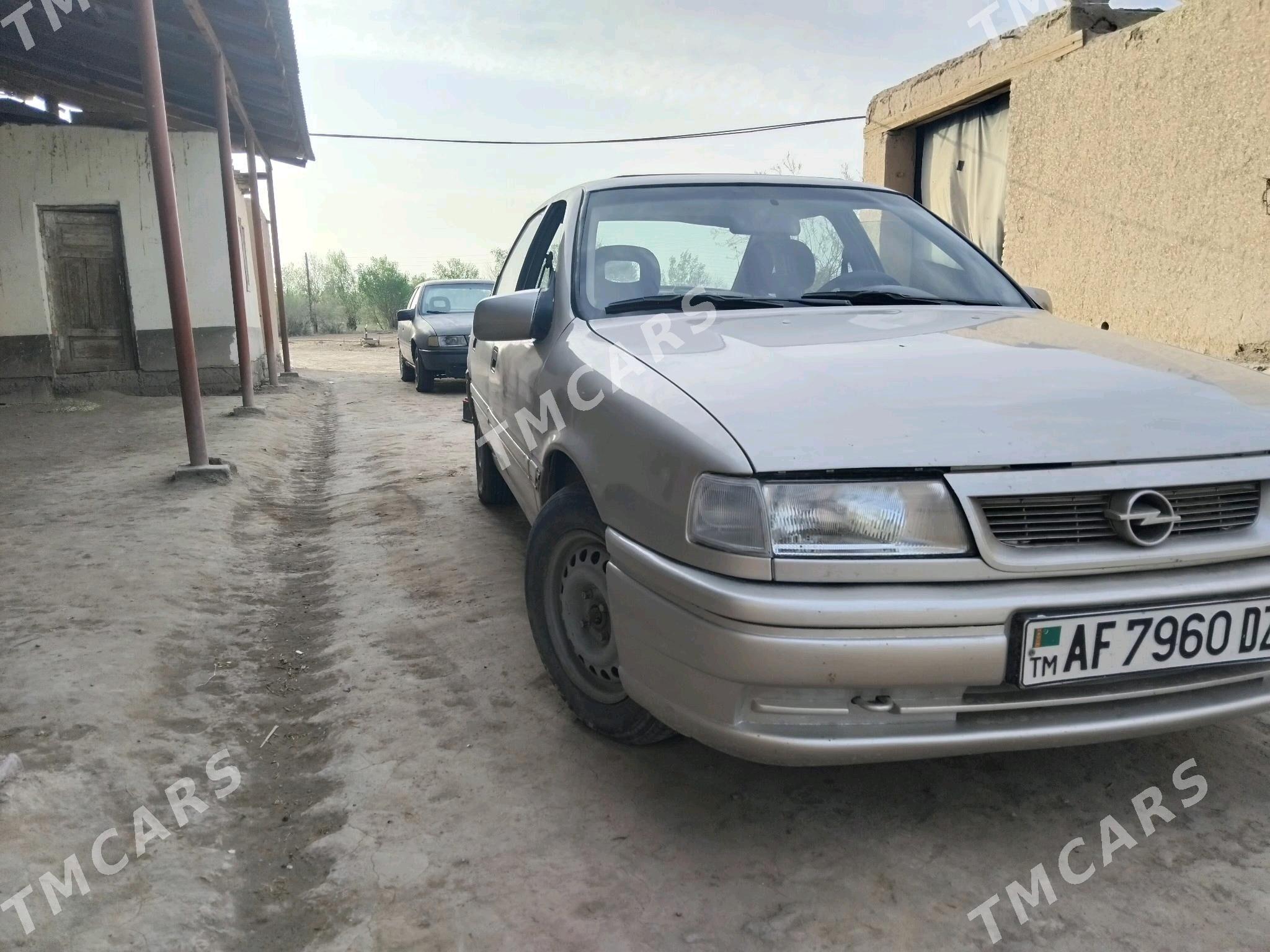 Opel Vectra 1992 - 30 000 TMT - Boldumsaz - img 2