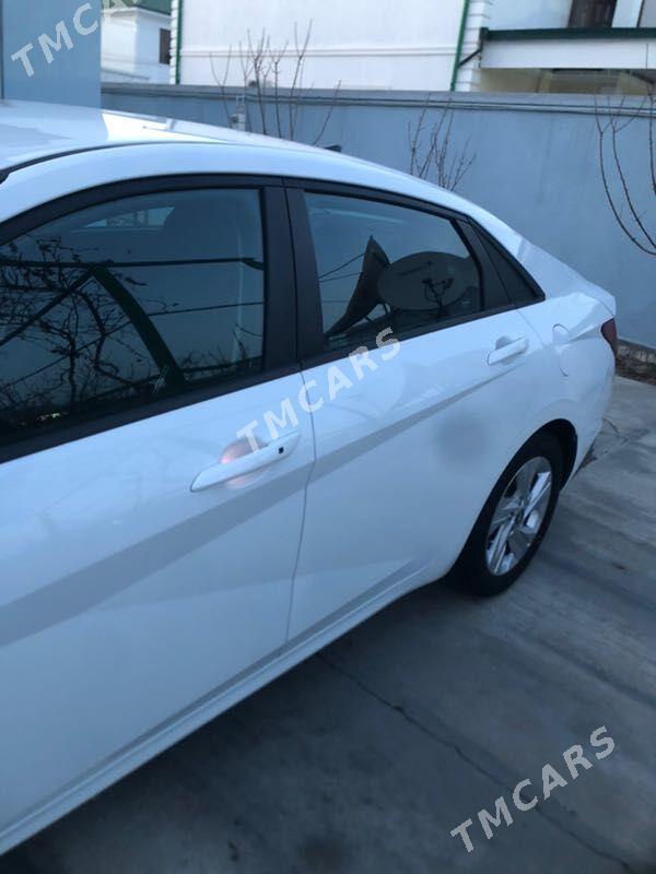 Hyundai Elantra 2021 - 260 000 TMT - Aşgabat - img 2