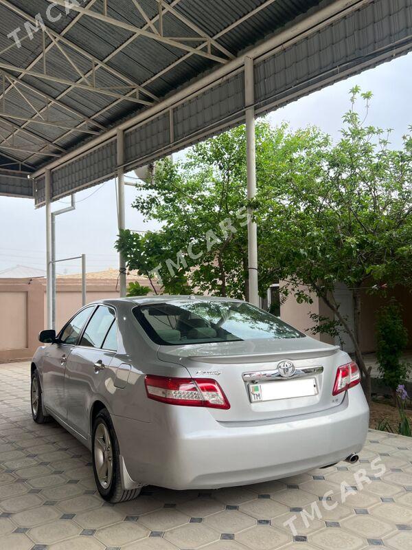 Toyota Camry 2010 - 170 000 TMT - Мары - img 4