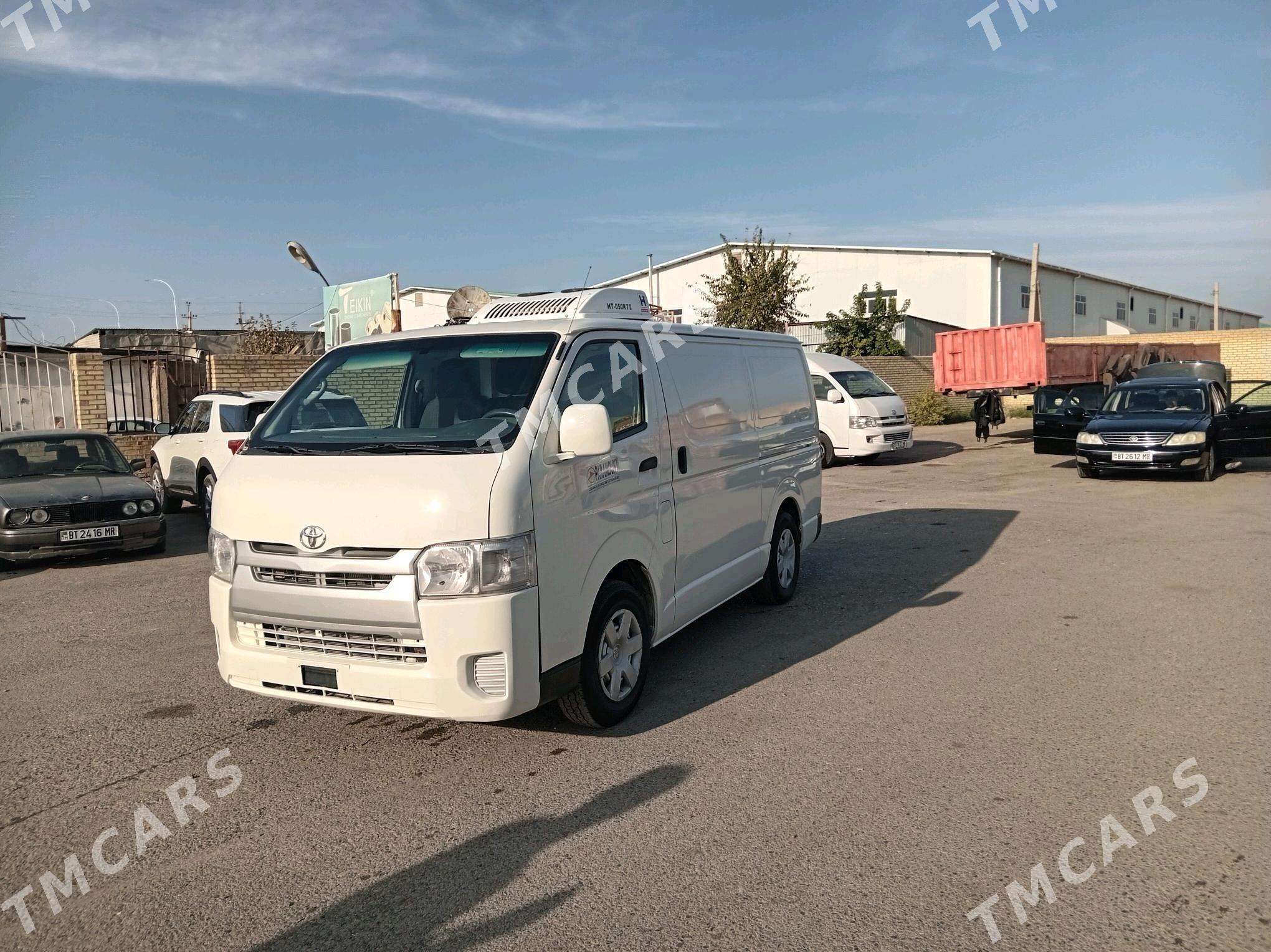 Toyota Hiace 2018 - 385 000 TMT - Mary - img 7