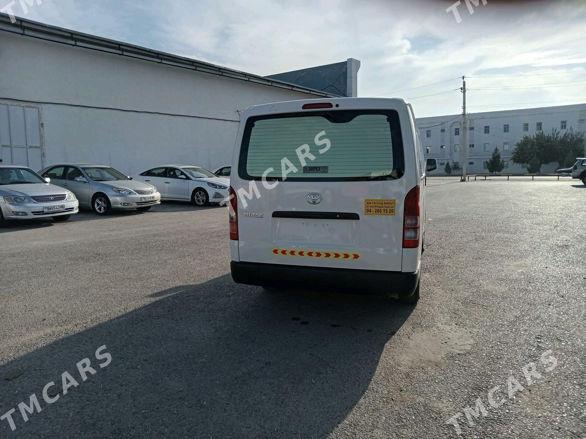 Toyota Hiace 2018 - 385 000 TMT - Mary - img 1