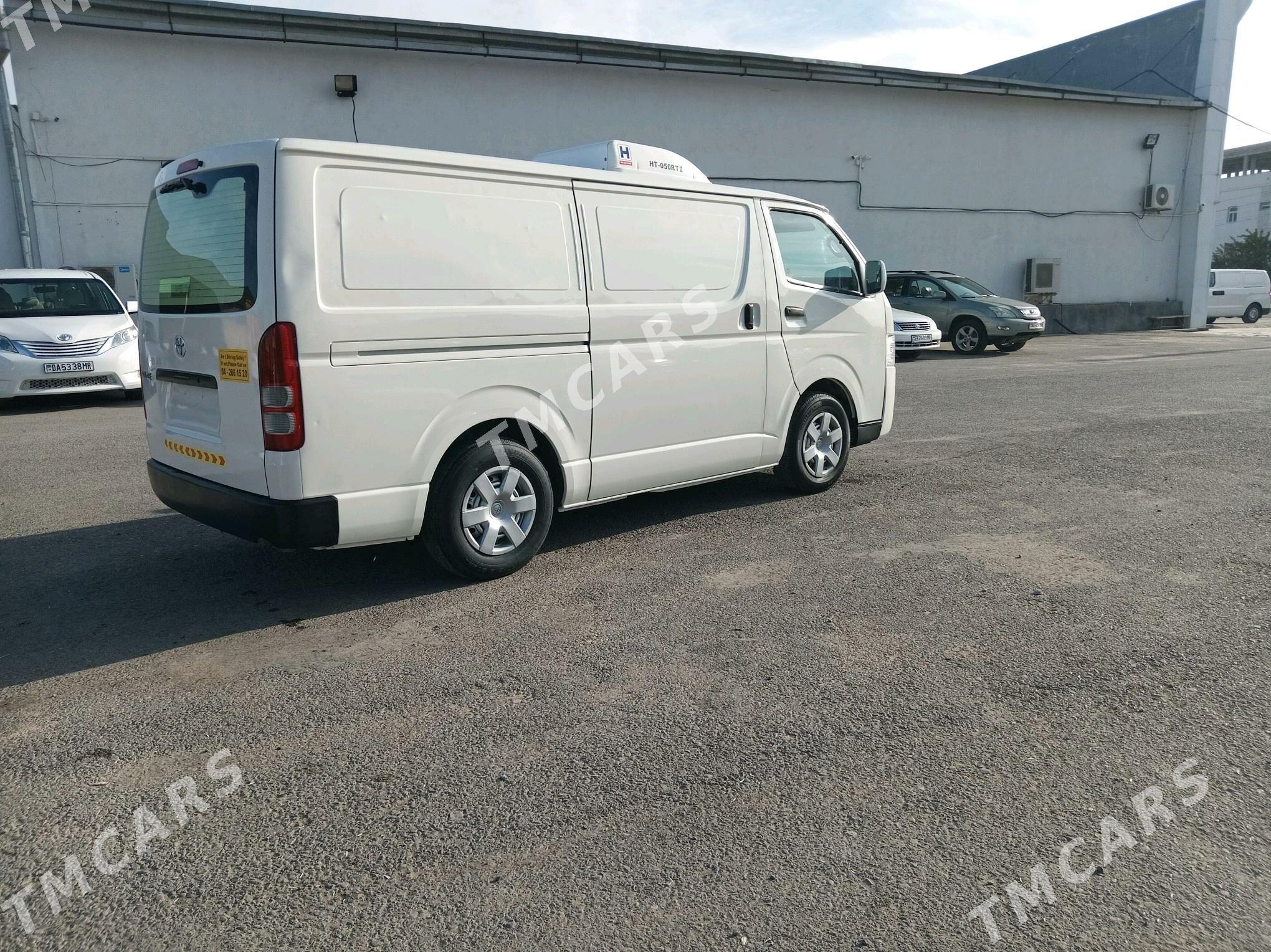 Toyota Hiace 2018 - 385 000 TMT - Mary - img 3