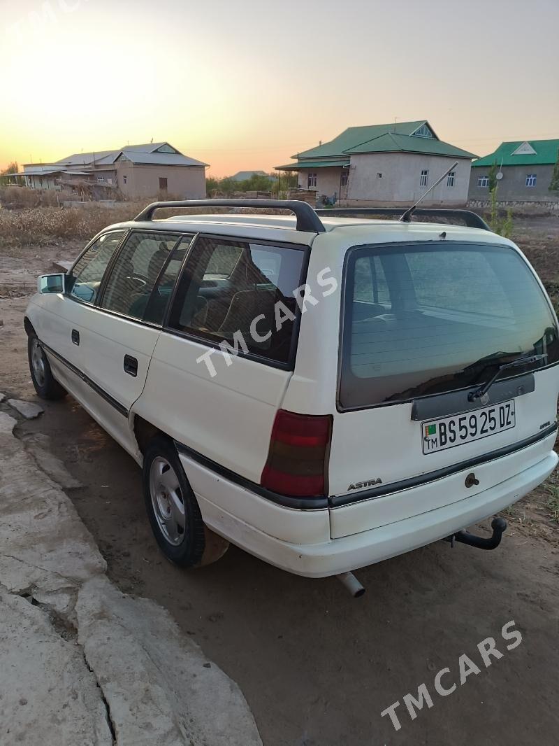 Opel Astra 1992 - 30 000 TMT - Кёнеургенч - img 3