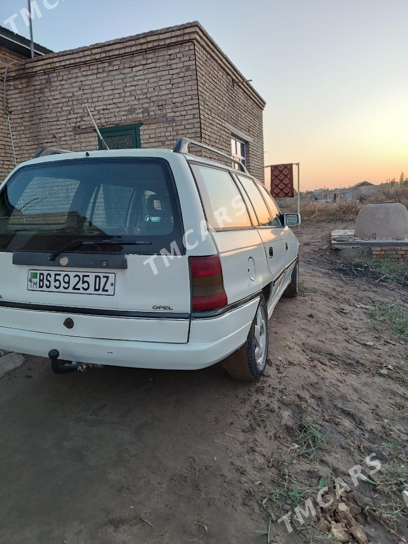 Opel Astra 1992 - 30 000 TMT - Кёнеургенч - img 4