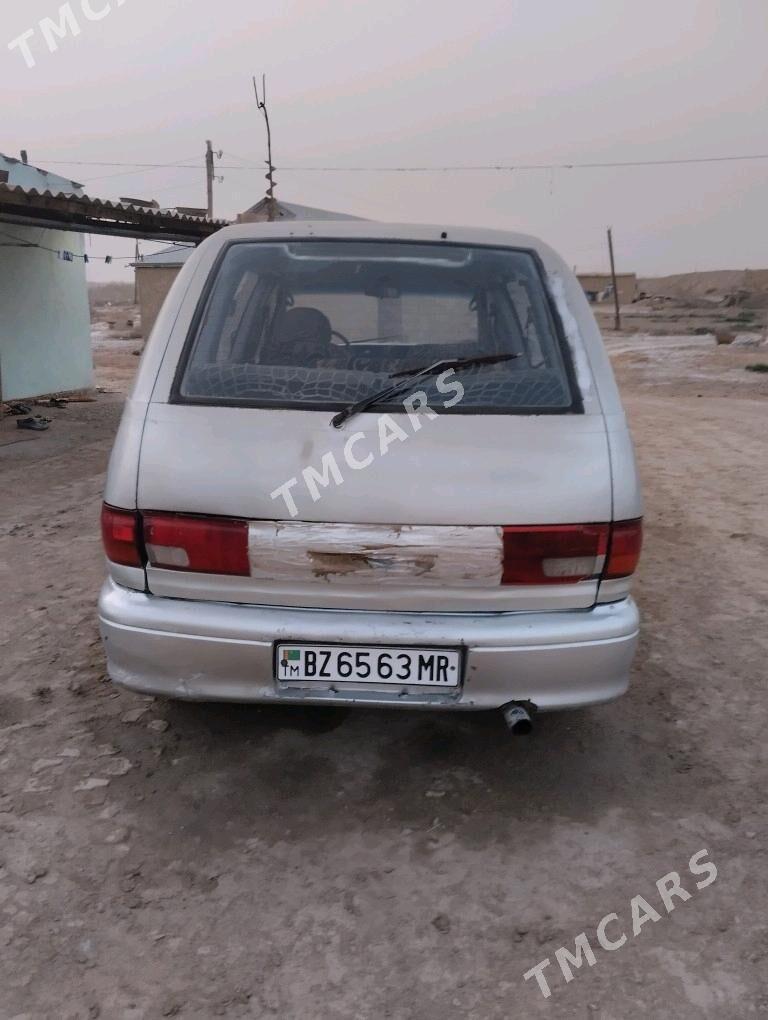 Toyota Previa 1993 - 30 000 TMT - Мургап - img 3