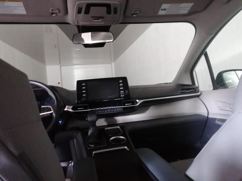 Toyota Sienna 2021 - 465 000 TMT - Türkmenbaşy - img 4