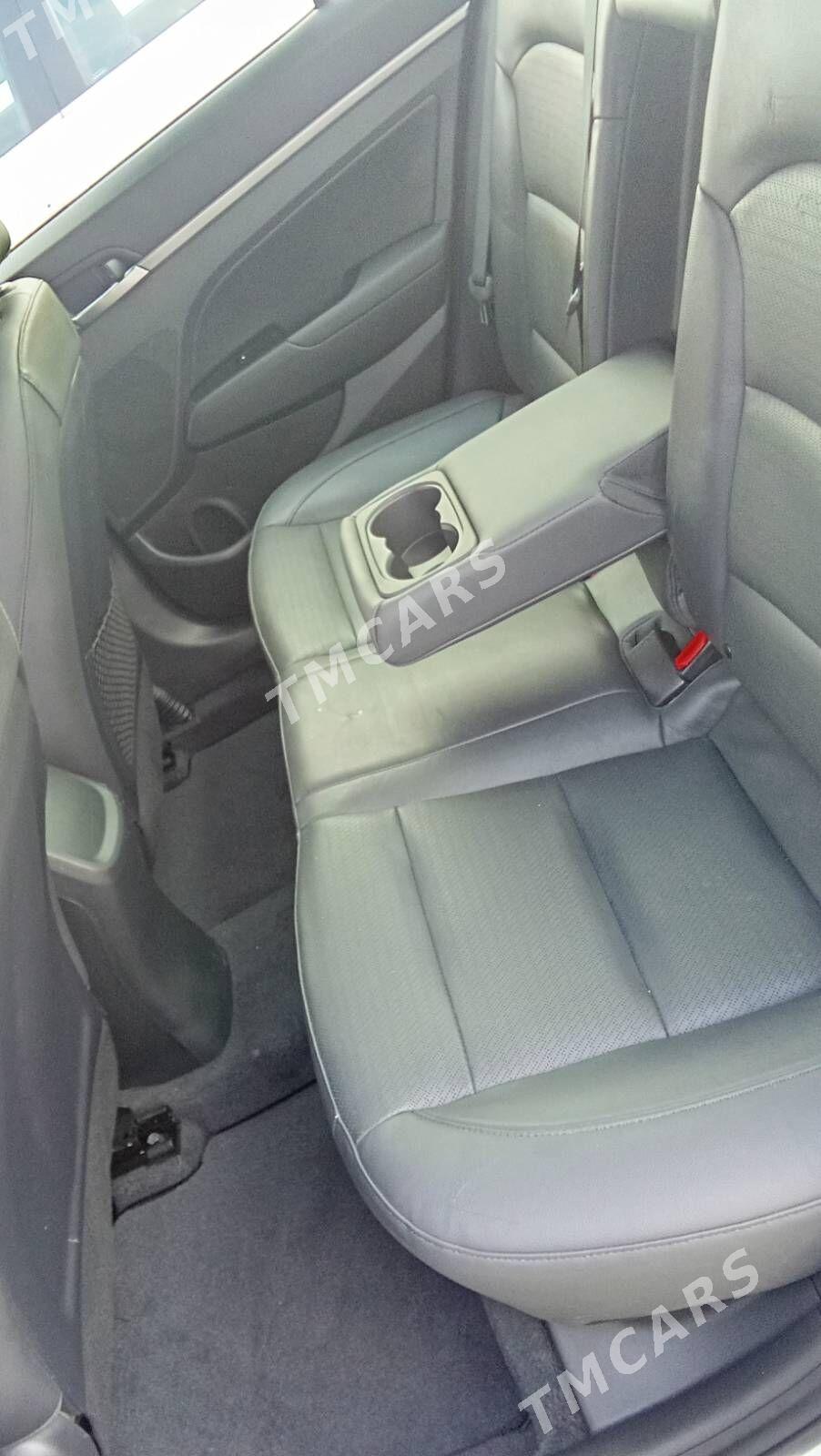 Hyundai Elantra 2019 - 230 000 TMT - Aşgabat - img 8
