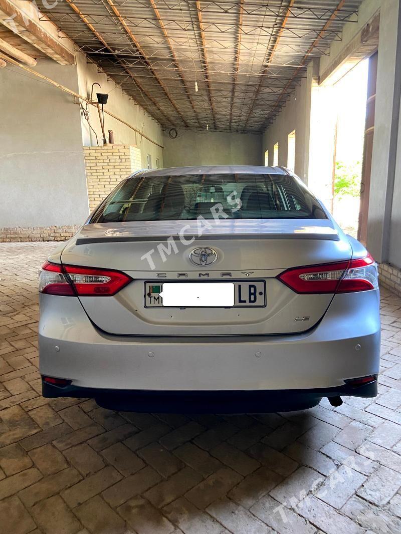Toyota Camry 2019 - 265 000 TMT - Халач - img 5