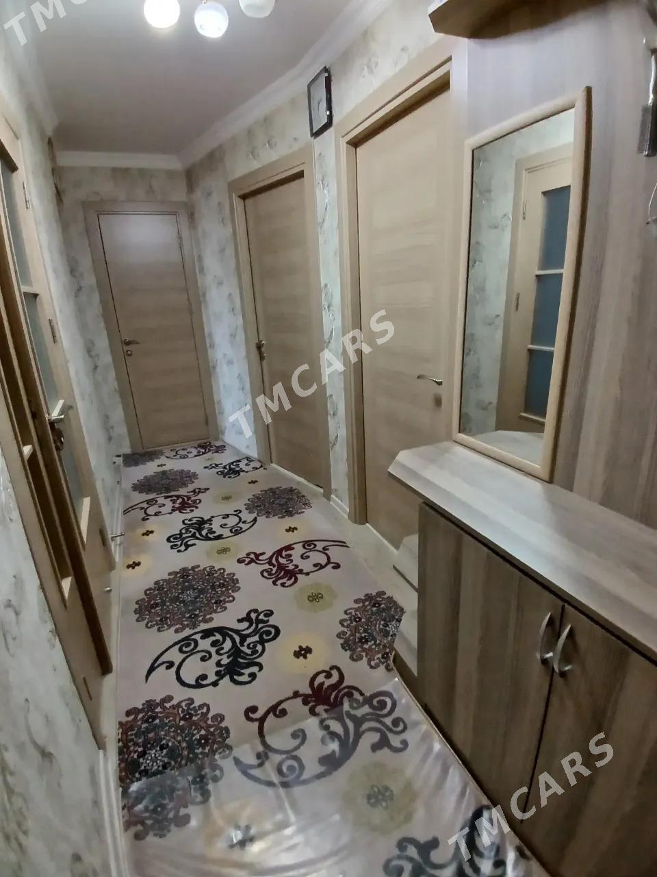  10 МИКР 3 ЭТАЖ 3 КОМНАТ - 10 mkr - img 6