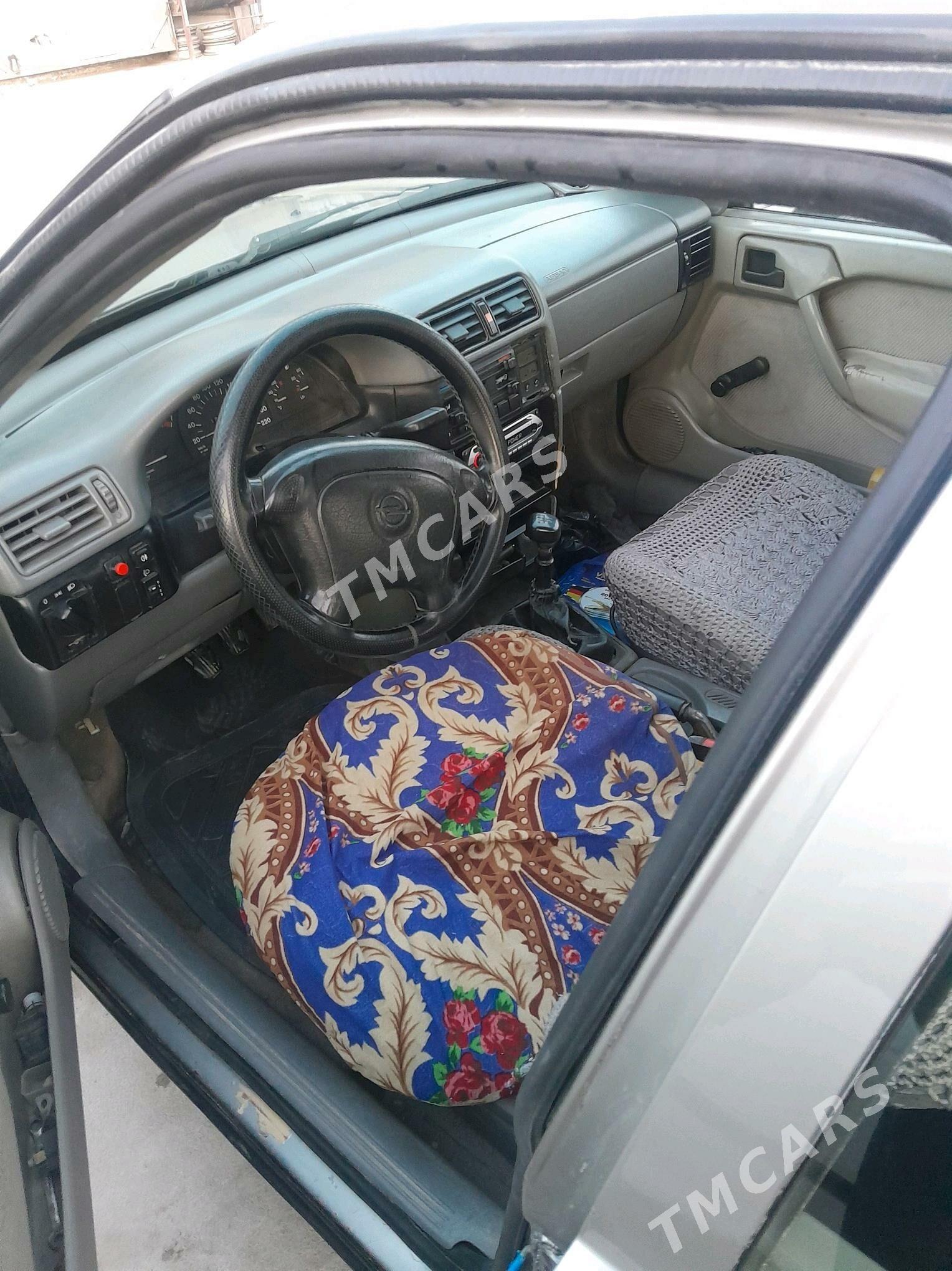 Opel Astra 1994 - 32 000 TMT - Байрамали - img 5