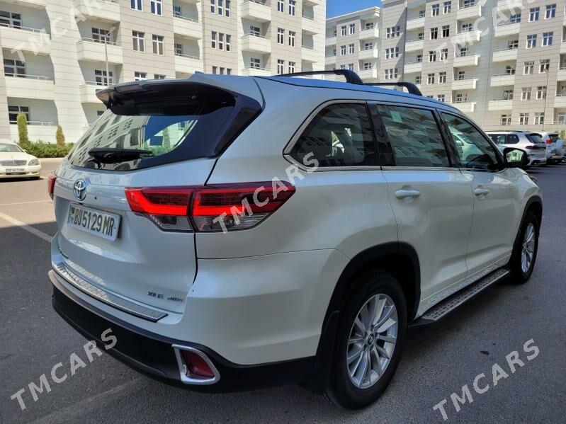 Toyota Highlander 2018 - 394 000 TMT - Мары - img 2