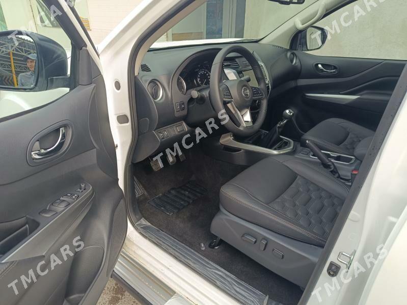 Nissan Navara 2023 - 433 000 TMT - Aşgabat - img 2