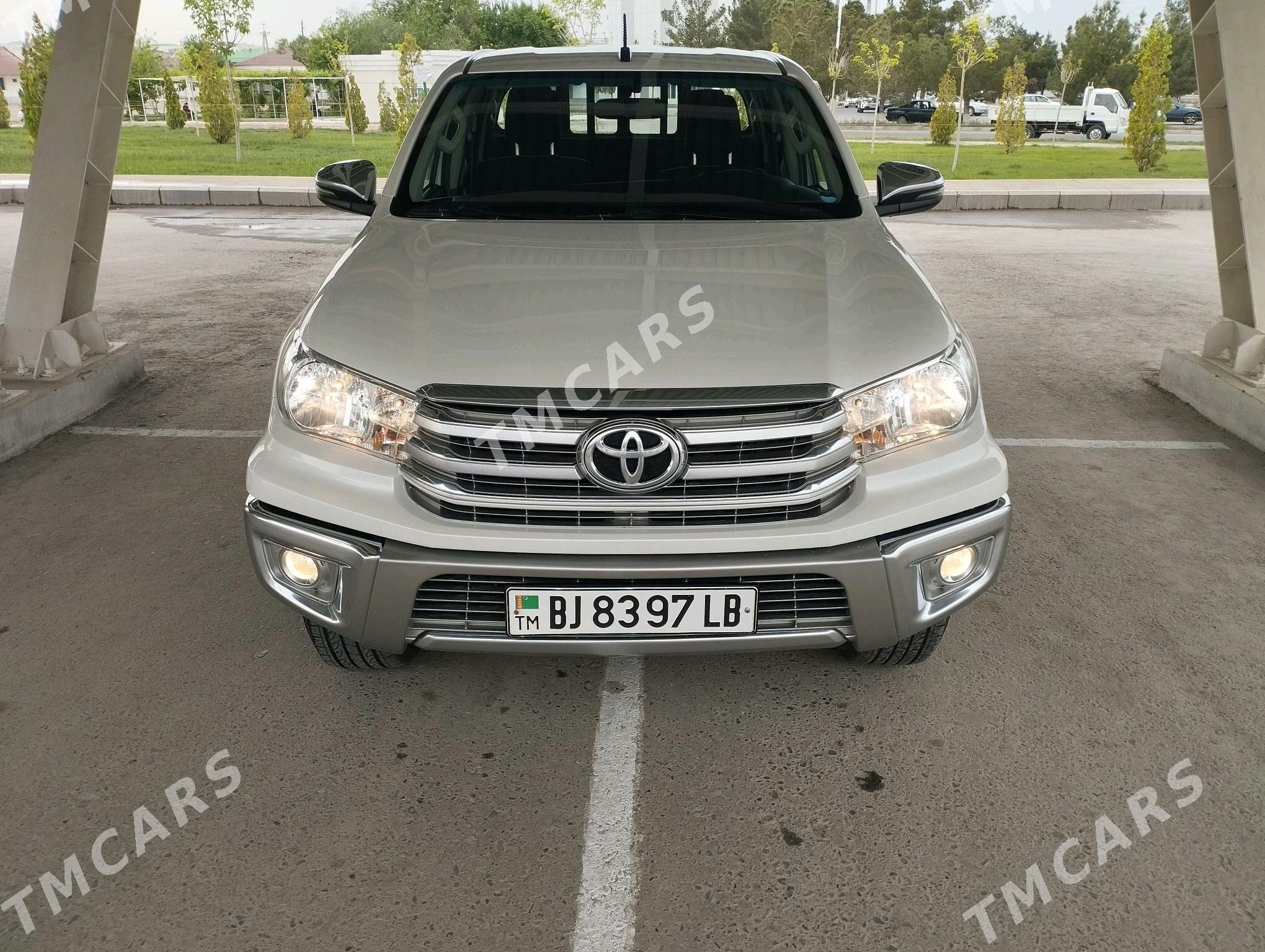Toyota Hilux 2019 - 550 000 TMT - Туркменабат - img 7