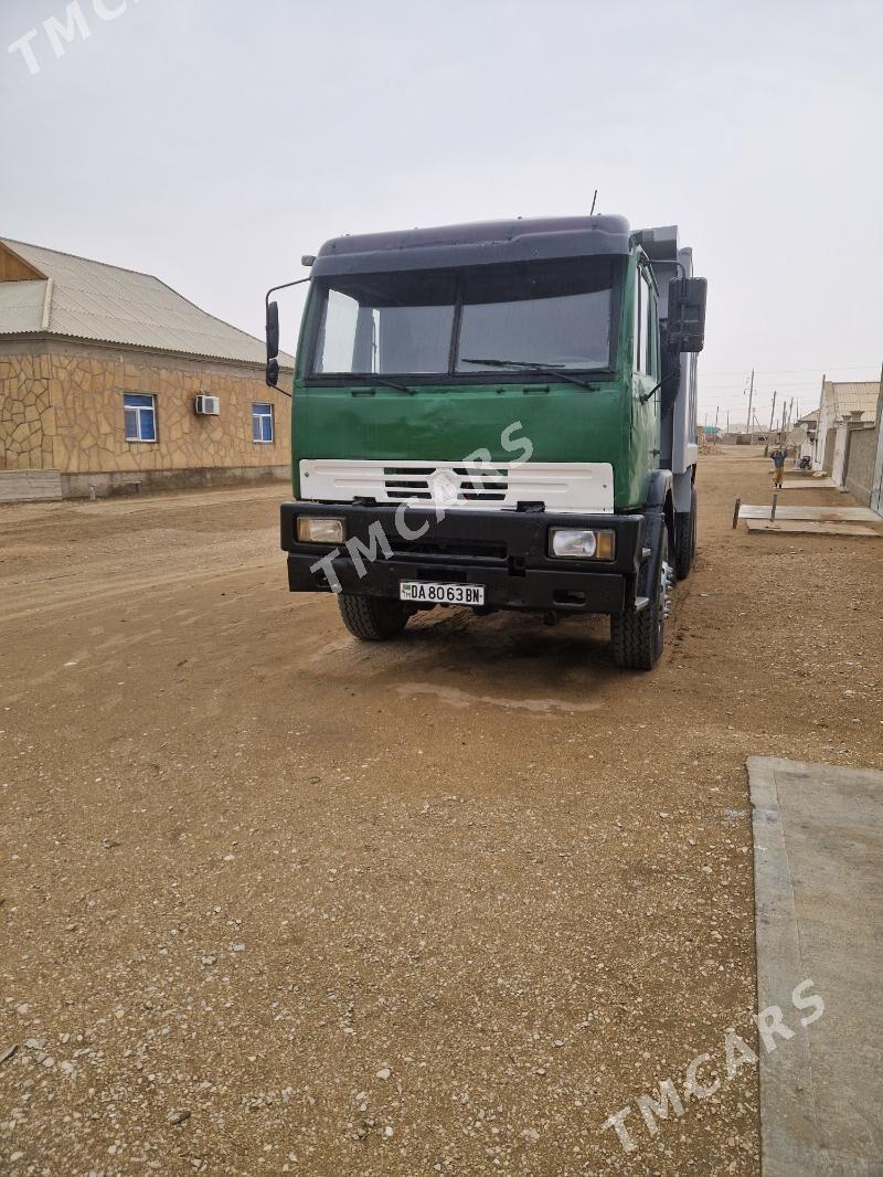 Howo Sinotruk 2011 - 250 000 TMT - Гумдаг - img 3