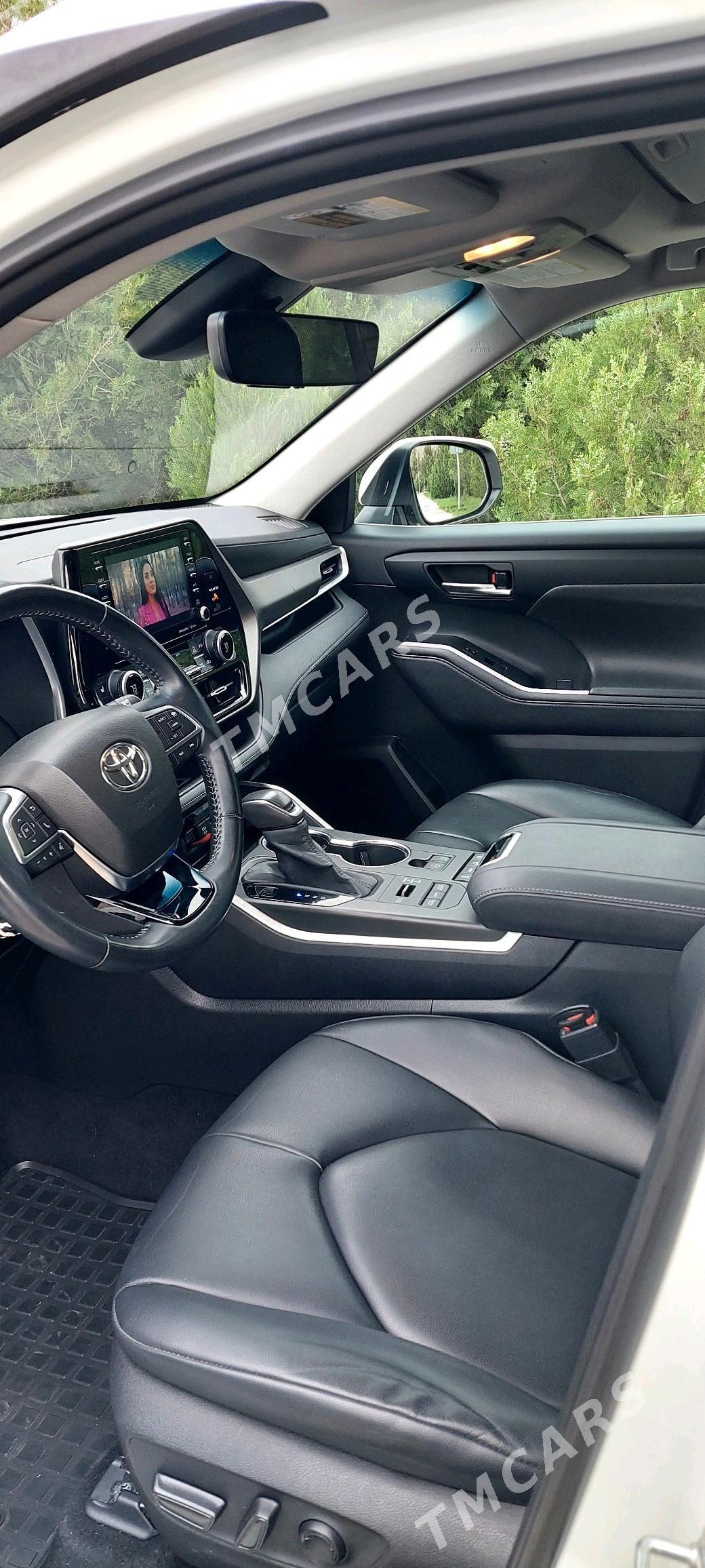 Toyota Highlander 2020 - 568 000 TMT - Гуртли - img 6