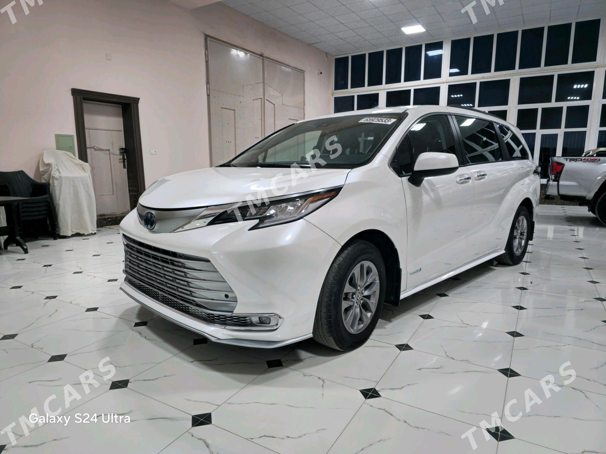 Toyota Sienna 2022 - 540 000 TMT - Дянев - img 2