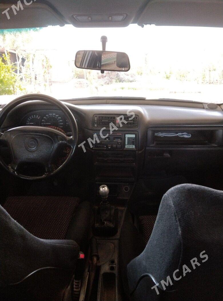 Opel Vectra 1993 - 33 000 TMT - Мары - img 2