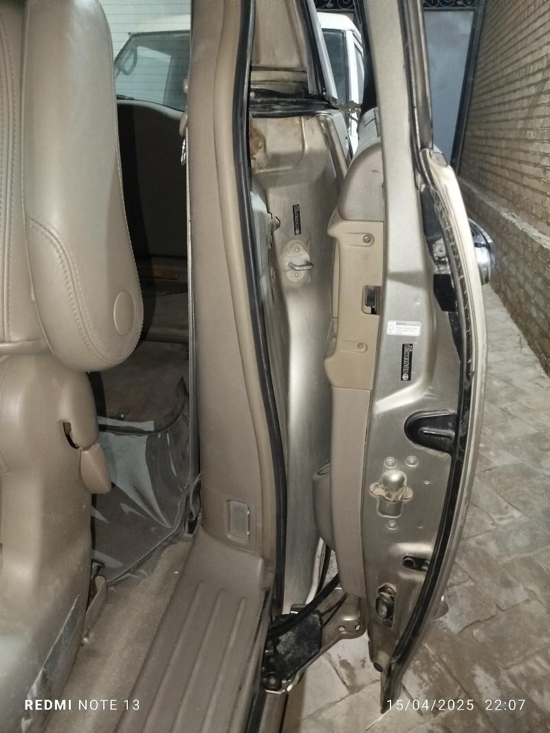 Toyota Sienna 2005 - 210 000 TMT - Халач - img 8