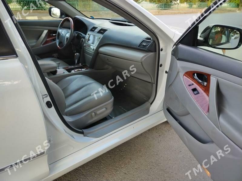 Toyota Camry 2010 - 220 000 TMT - Бедев - img 4