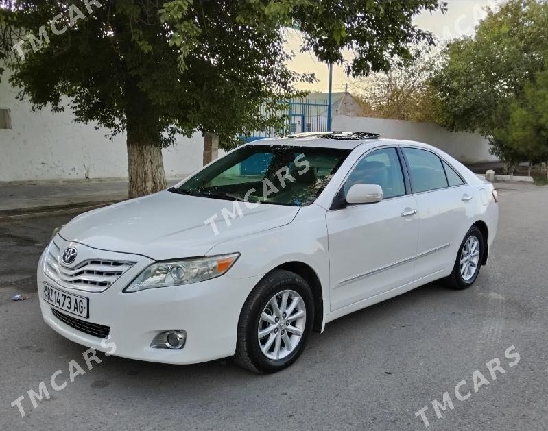 Toyota Camry 2010 - 220 000 TMT - Бедев - img 5
