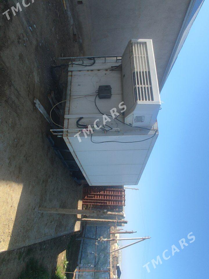 Mitsubishi Canter 2010 - 60 000 TMT - Мургап - img 4
