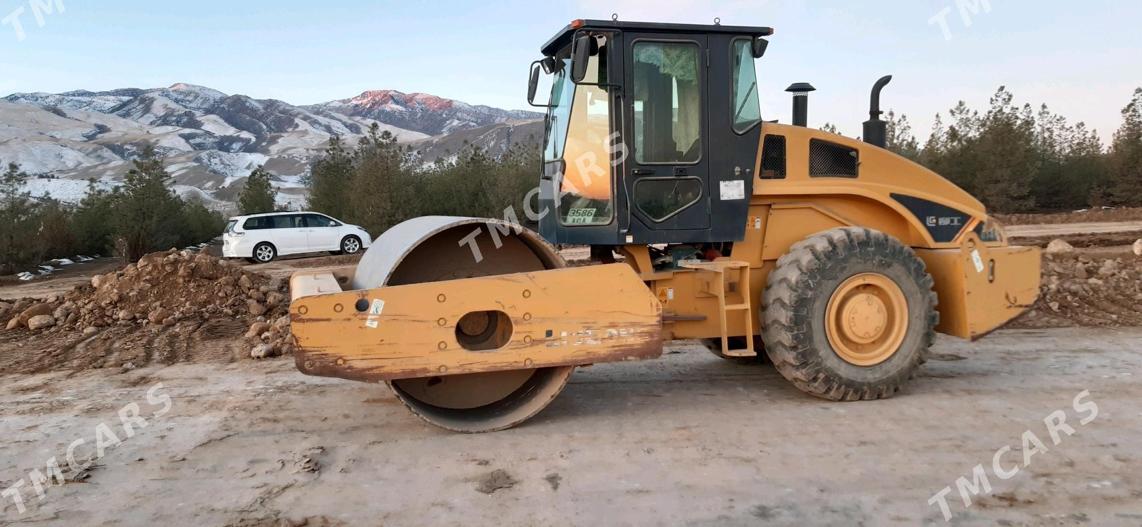 LiuGong Roller 2014 - 310 000 TMT - Ашхабад - img 2