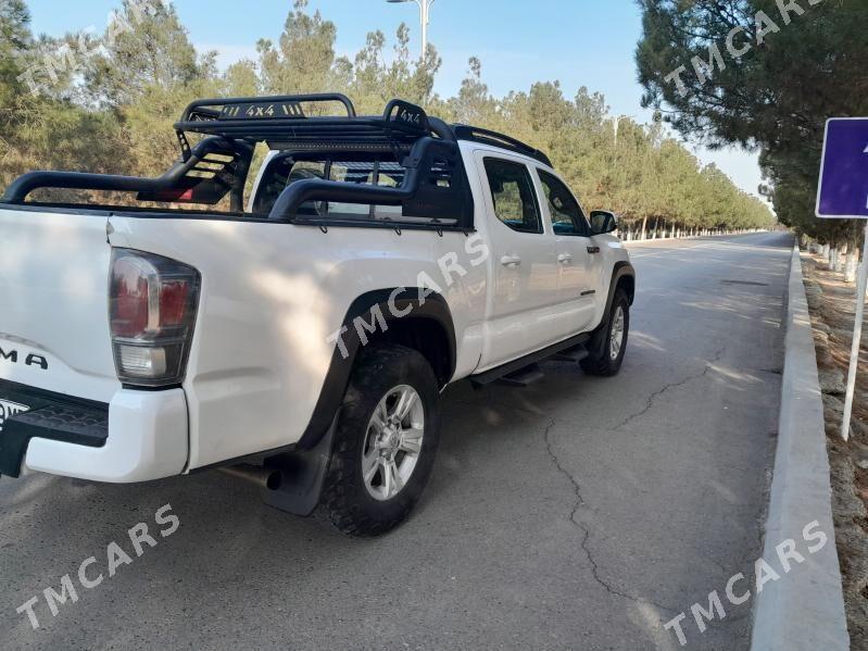 Toyota Tacoma 2018 - 330 000 TMT - Baýramaly - img 7