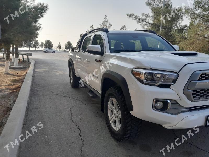 Toyota Tacoma 2018 - 330 000 TMT - Baýramaly - img 2