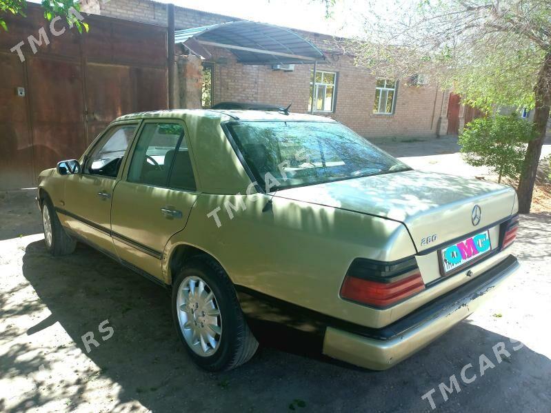 Mercedes-Benz 230E 1985 - 20 000 TMT - Boldumsaz - img 9