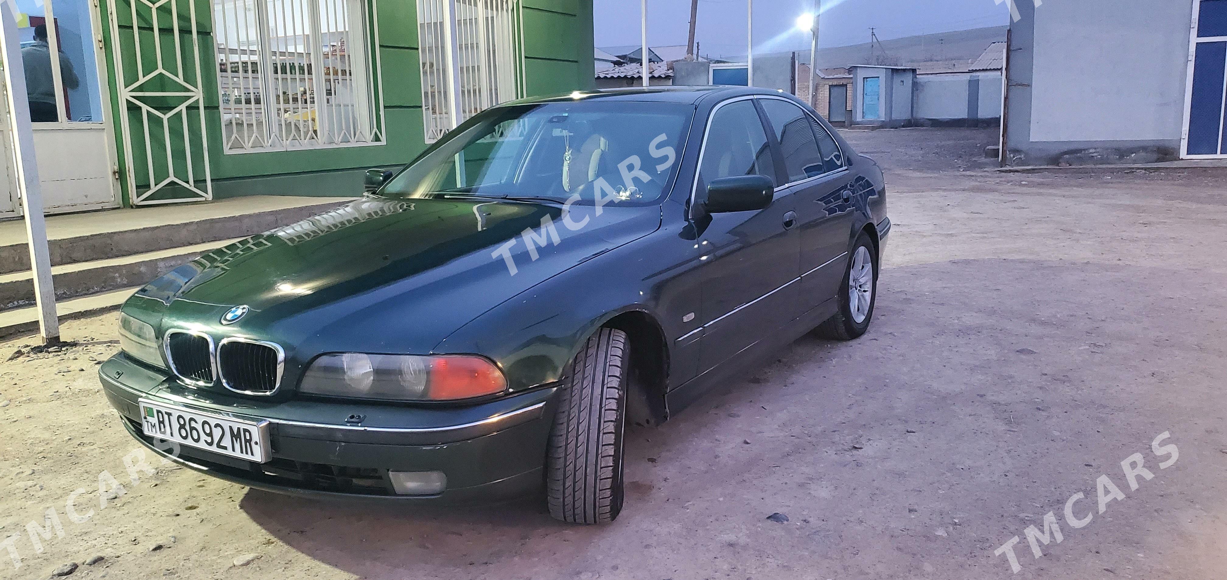 BMW E39 1998 - 70 000 TMT - Serhetabat (Guşgy) - img 9