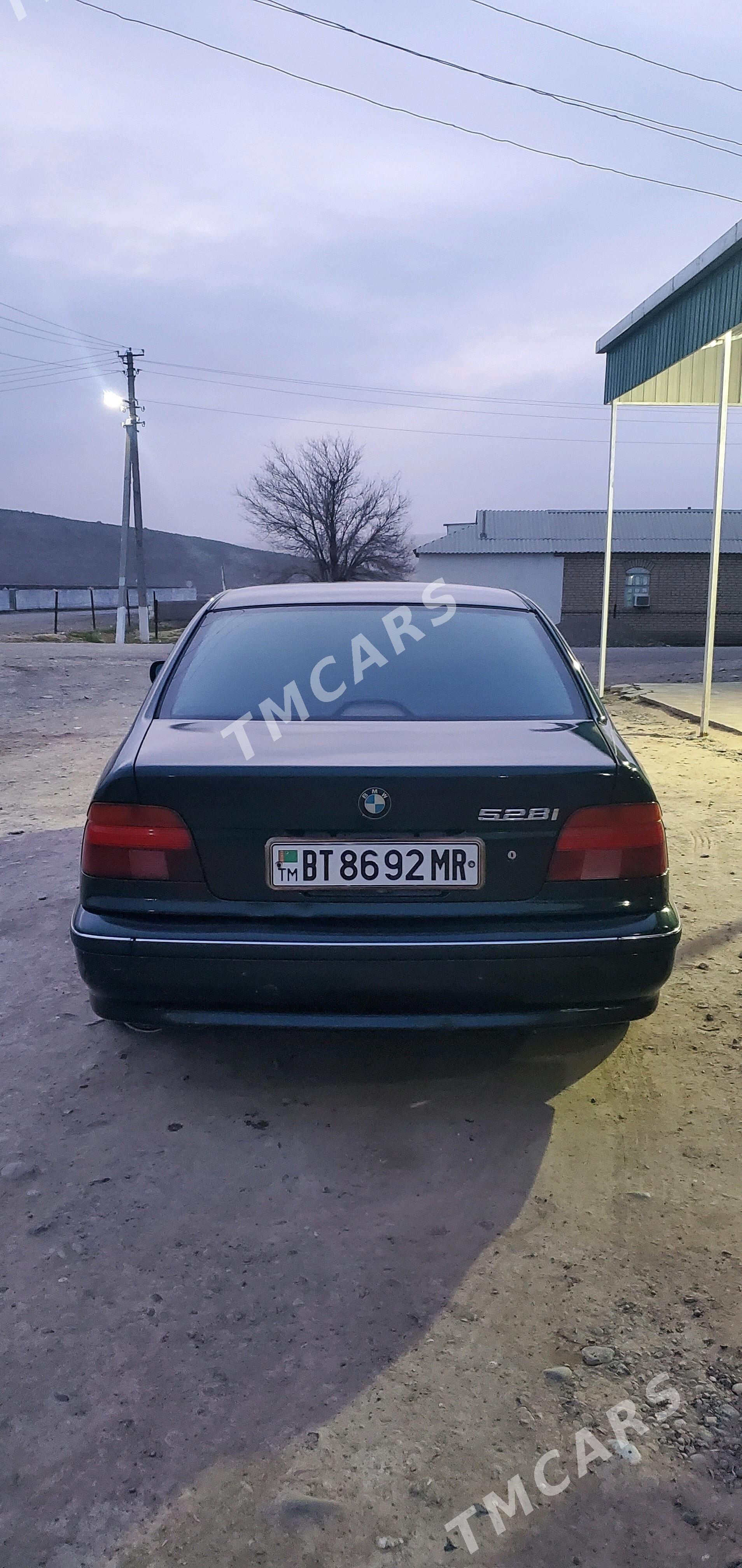 BMW E39 1998 - 70 000 TMT - Serhetabat (Guşgy) - img 10