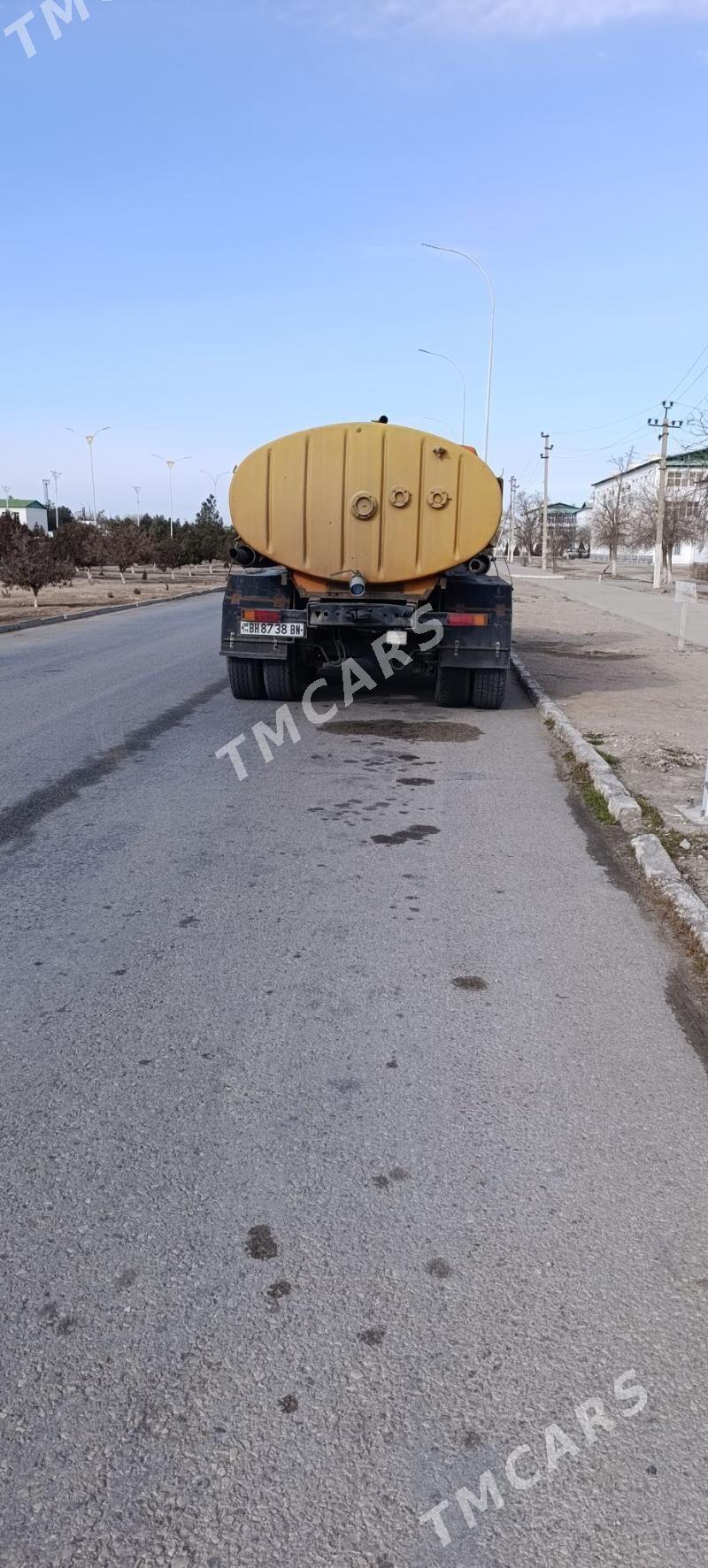 Kamaz 6520 1982 - 150 000 TMT - Балканабат - img 4
