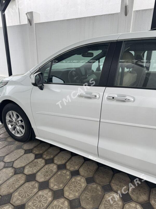 Toyota Sienna 2021 - 625 000 TMT - Ашхабад - img 2