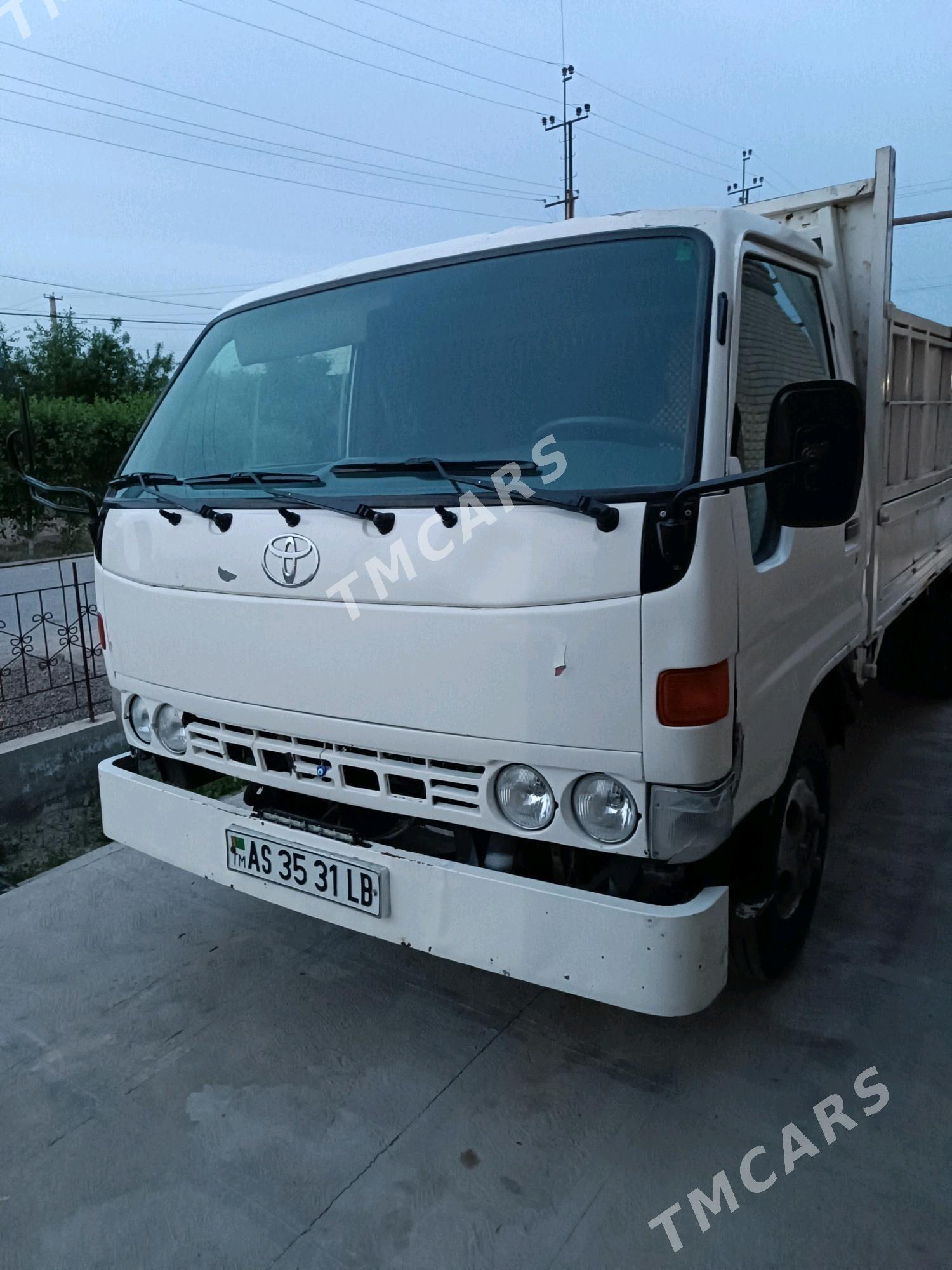 Toyota Dyna 1999 - 140 000 TMT - Sakar - img 3