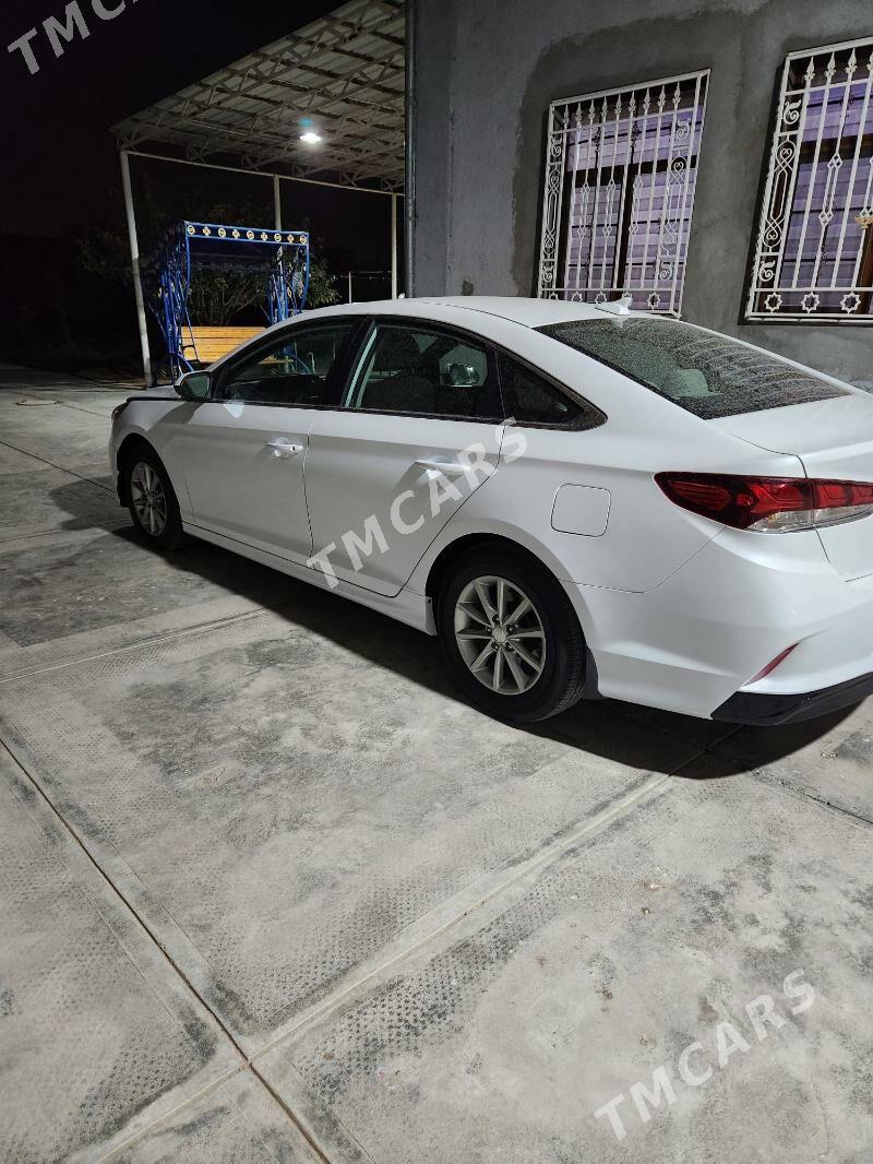 Hyundai Sonata 2019 - 200 000 TMT - Büzmeýin - img 3