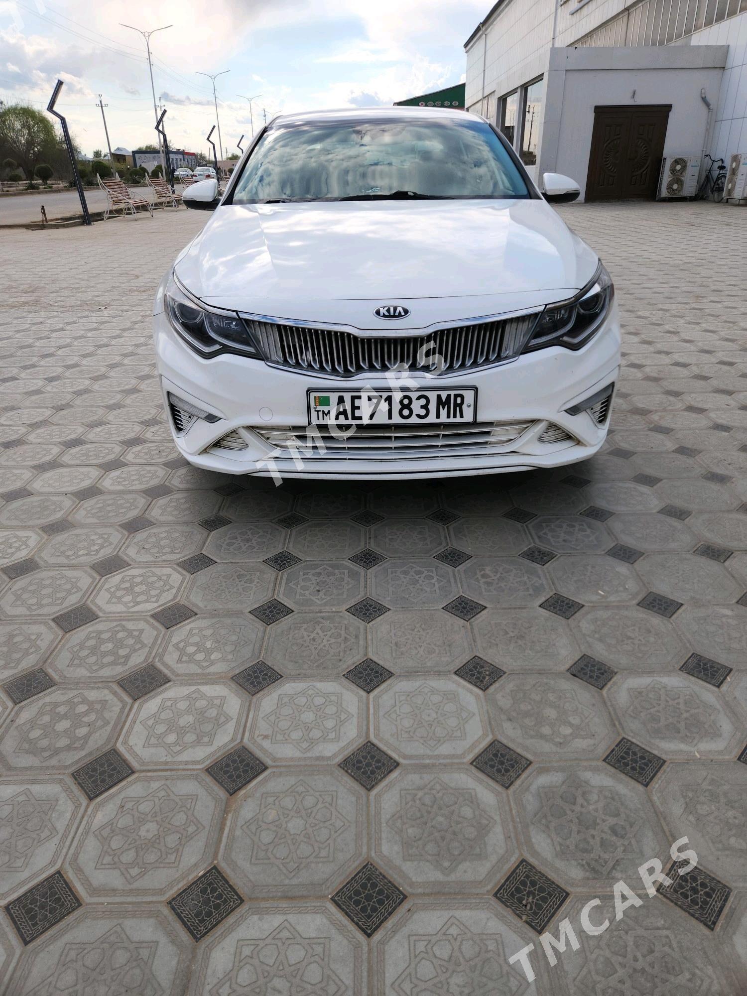Kia Optima 2019 - 190 000 TMT - Ýolöten - img 3