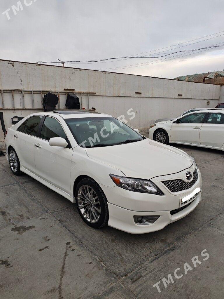 Toyota Camry 2011 - 230 000 TMT - Мары - img 4