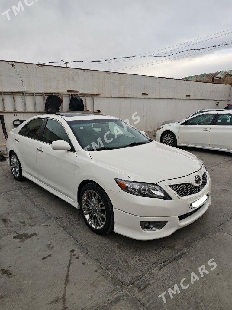 Toyota Camry 2011 - 230 000 TMT - Мары - img 3