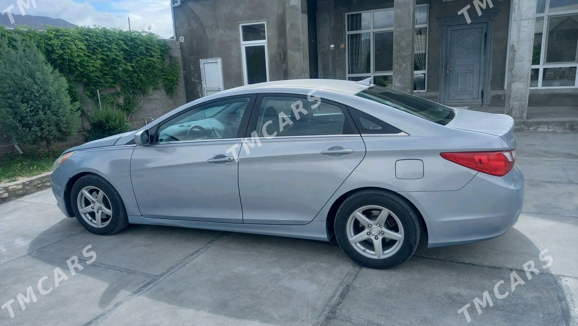 Hyundai Sonata 2011 - 120 000 TMT - Balkanabat - img 2