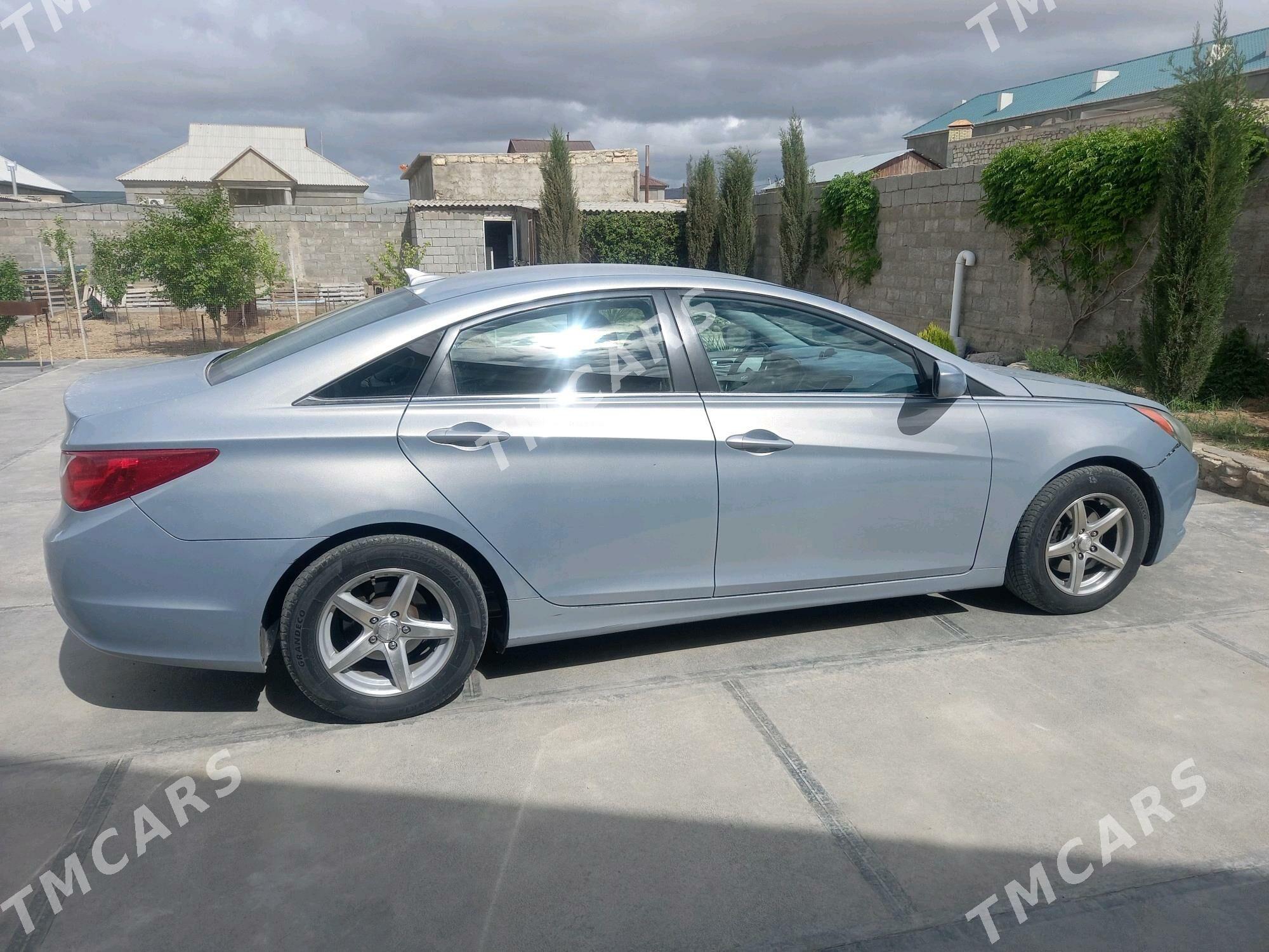 Hyundai Sonata 2011 - 120 000 TMT - Balkanabat - img 3