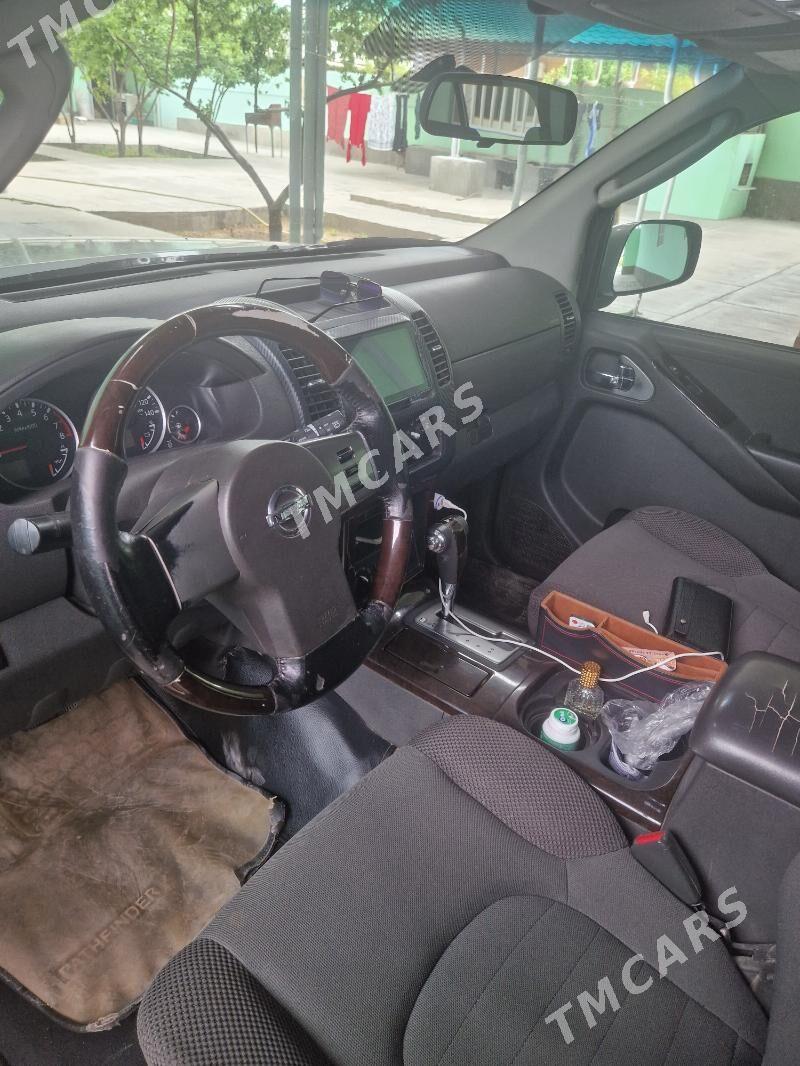Nissan Pathfinder 2005 - 170 000 TMT - Ашхабад - img 3