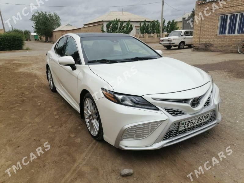 Toyota Camry 2021 - 350 000 TMT - Мары - img 3
