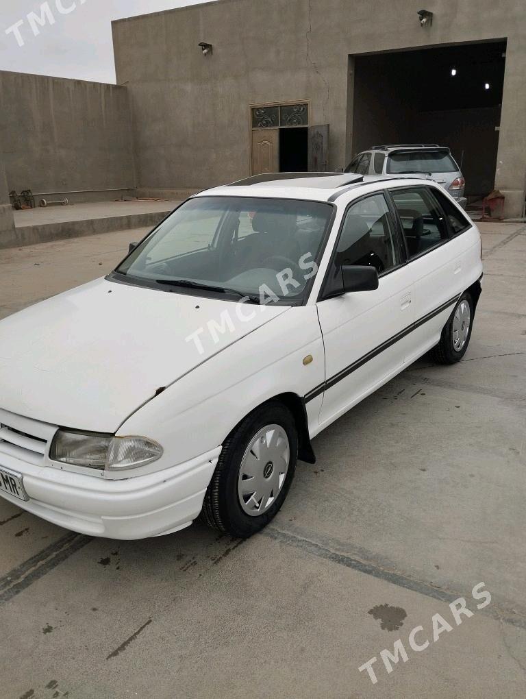 Opel Astra 1994 - 30 000 TMT - Мары - img 3