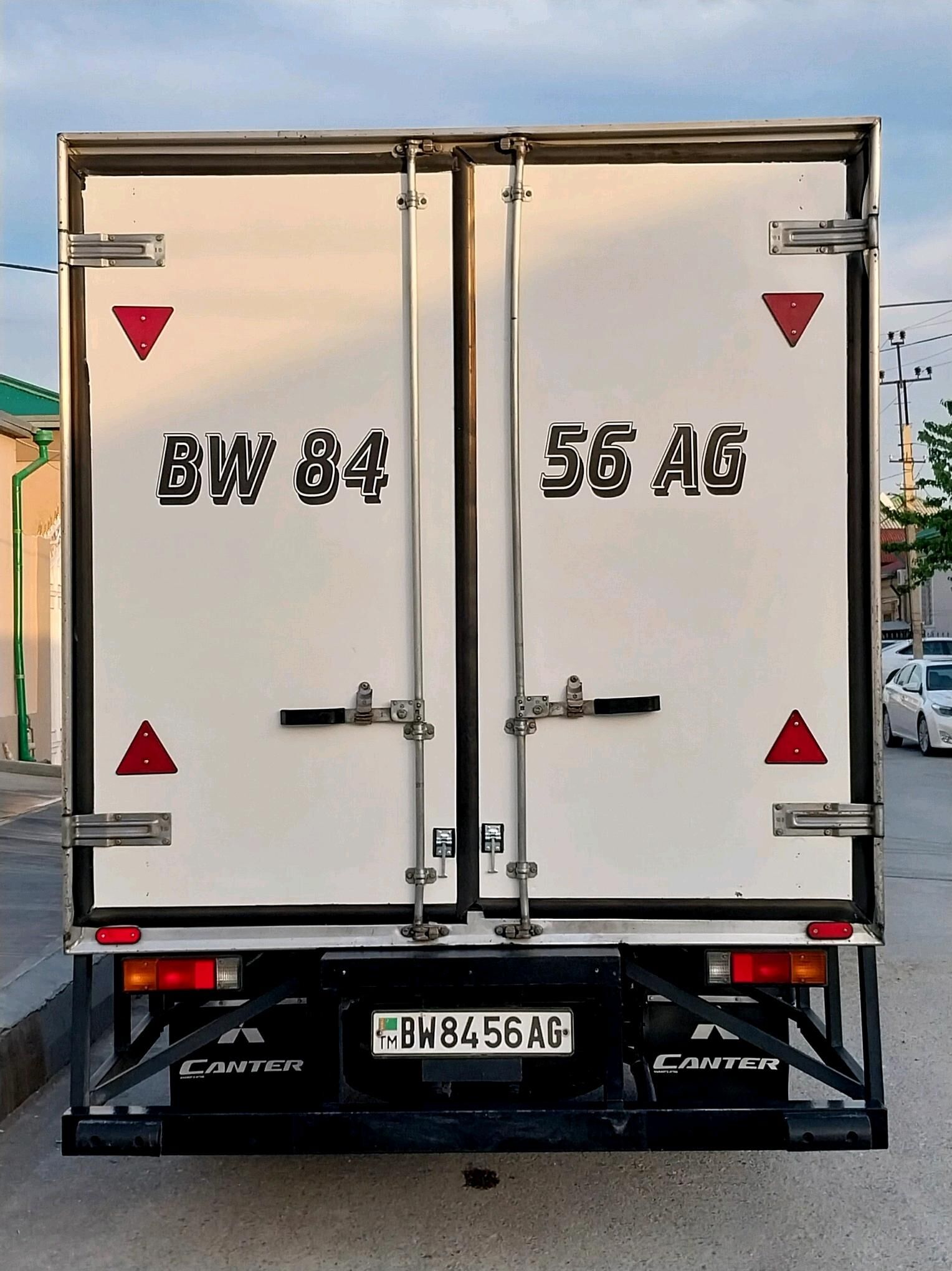 Mitsubishi Canter 2021 - 720 000 TMT - Çoganly - img 3