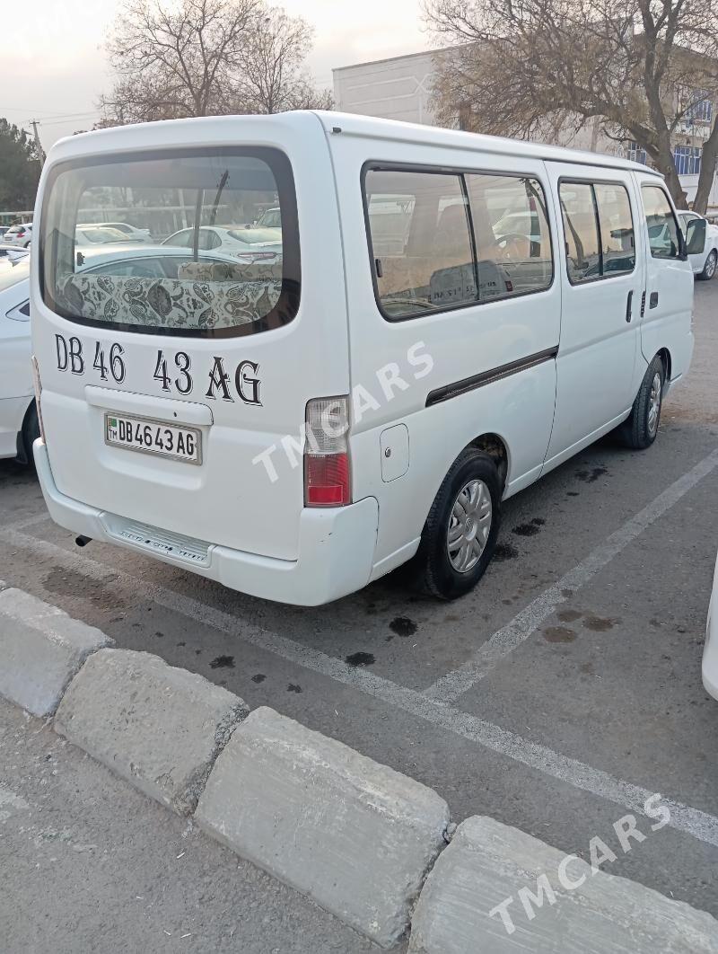 Nissan Urvan 2004 - 120 000 TMT - Aşgabat - img 2