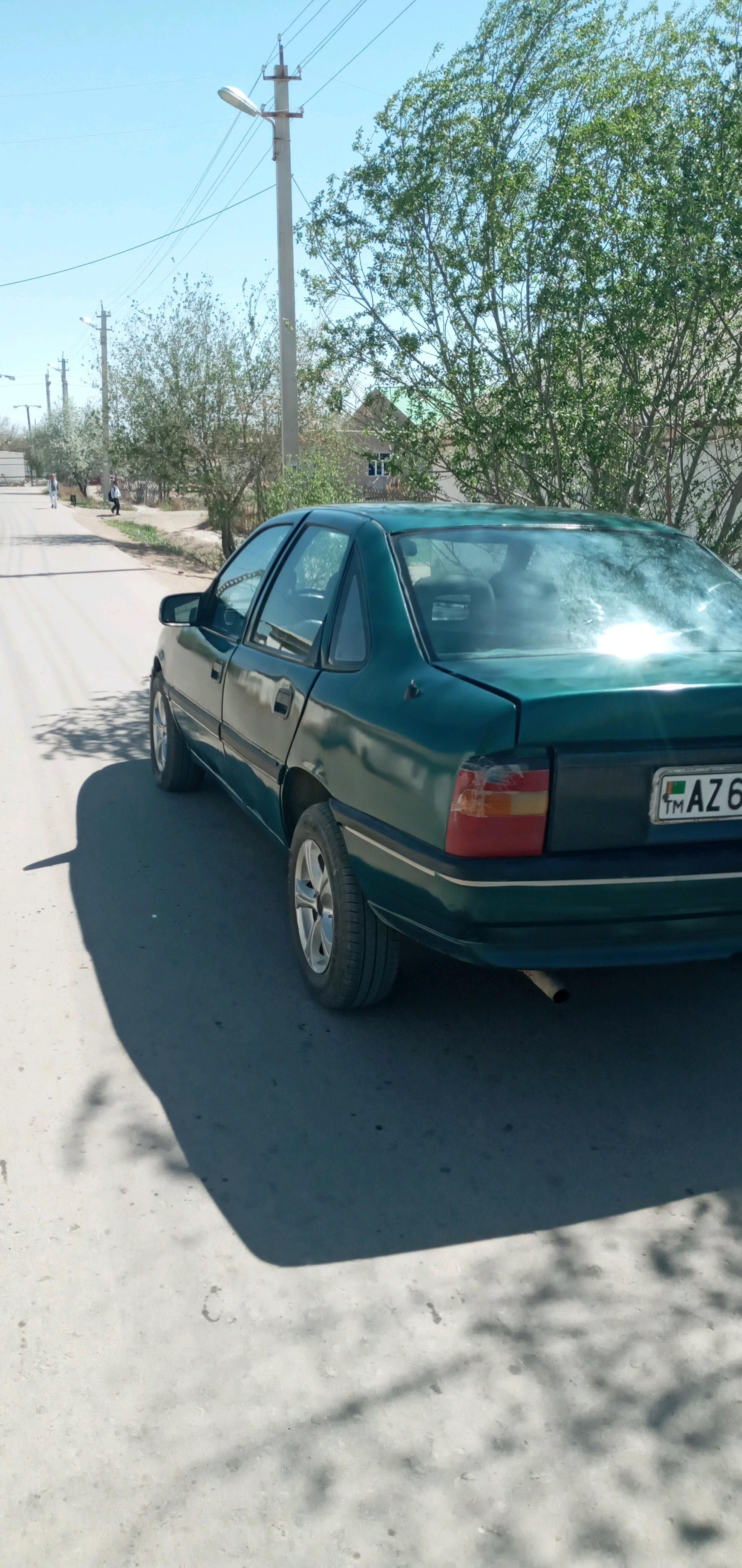 Opel Vectra 1990 - 30 000 TMT - Boldumsaz - img 5