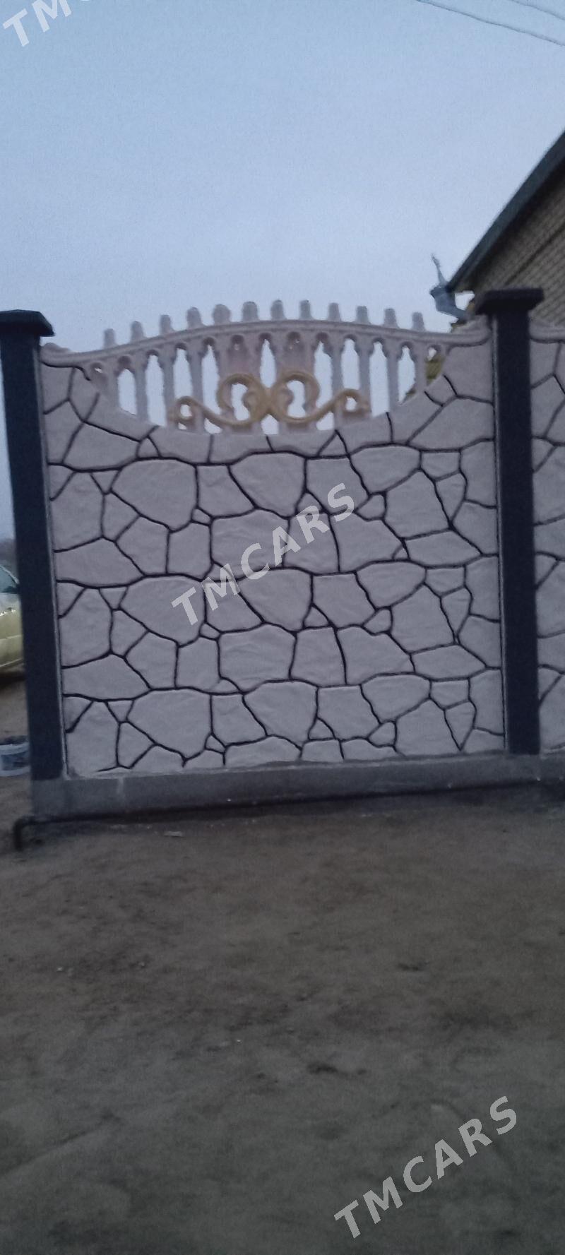beton zaborlar hayatlar - Сакарчага - img 9