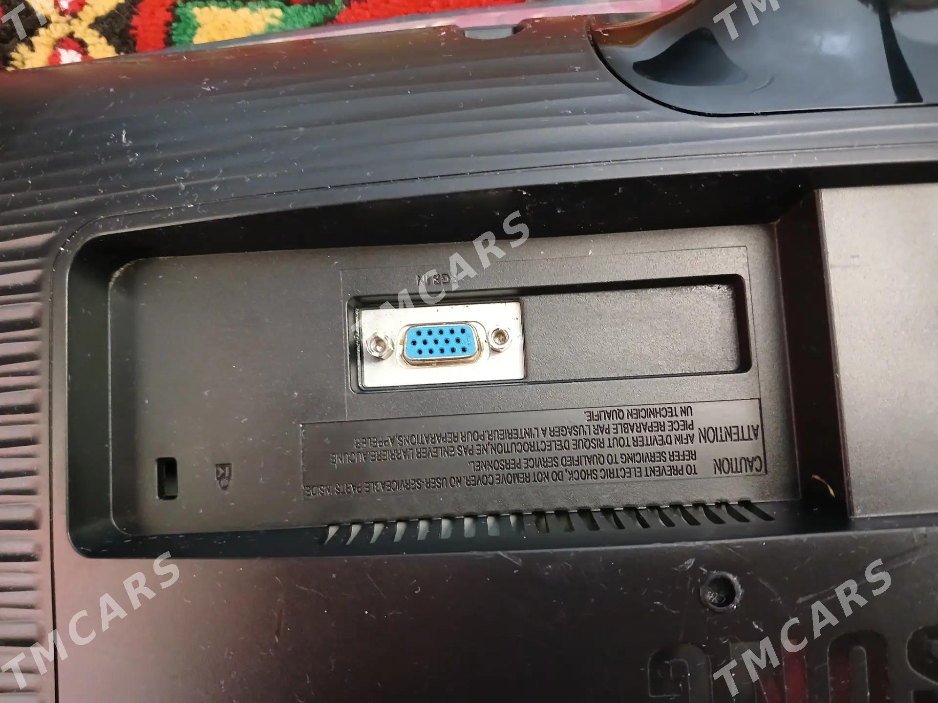 samsung manitor - 30 mkr - img 5