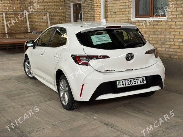 Toyota Corolla 2022 - 235 000 TMT - Туркменабат - img 2